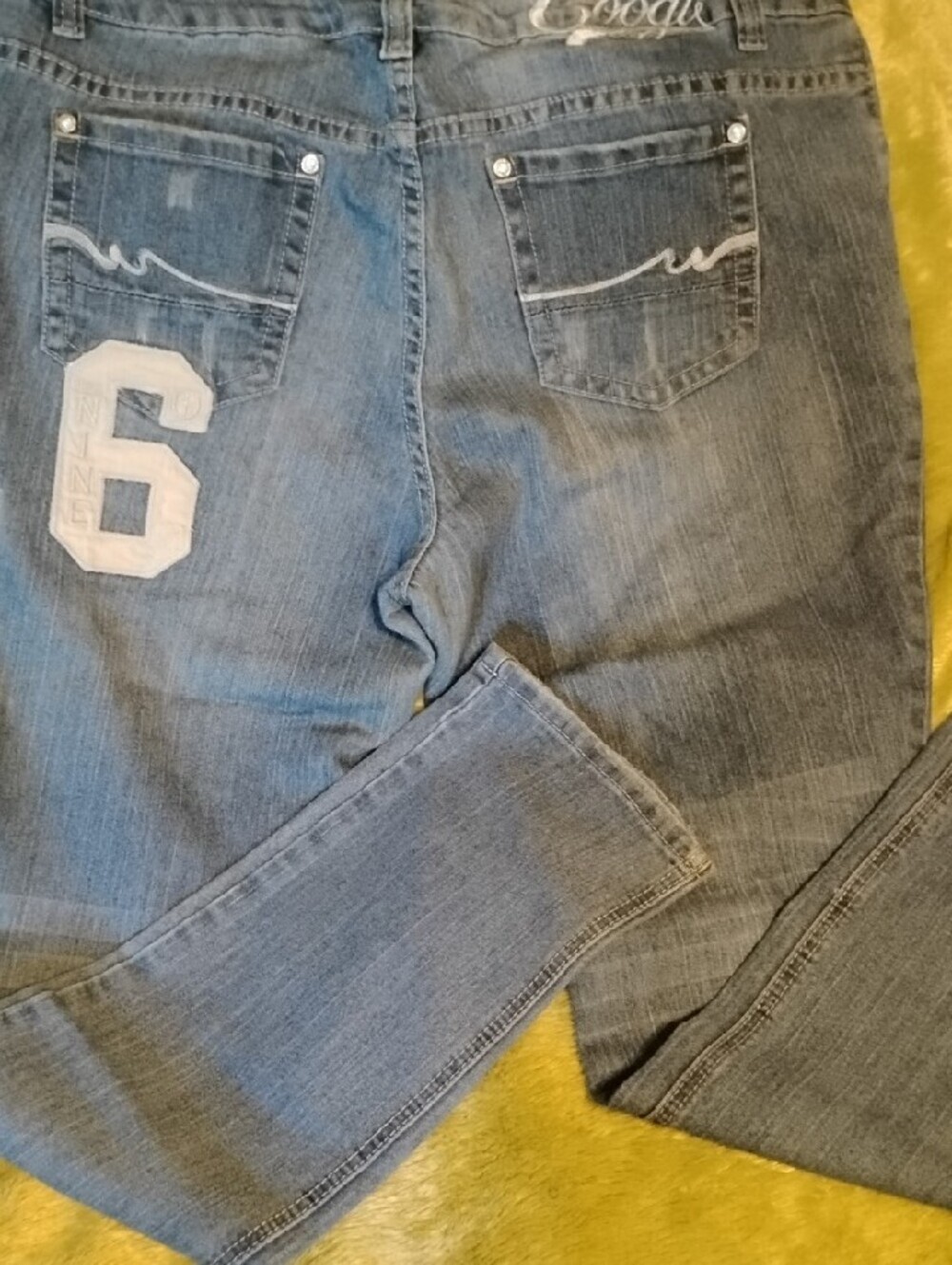 COOGI Women's Blue Straight Leg Jeans with Patch & Distress Details - Picture 3 of 5